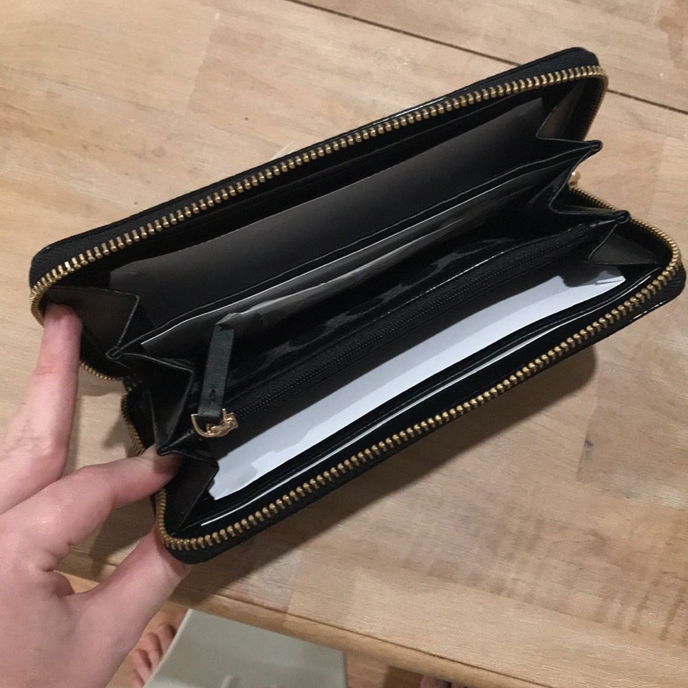 Black Leather Kate Spade Wallet - Picture 2 of 3